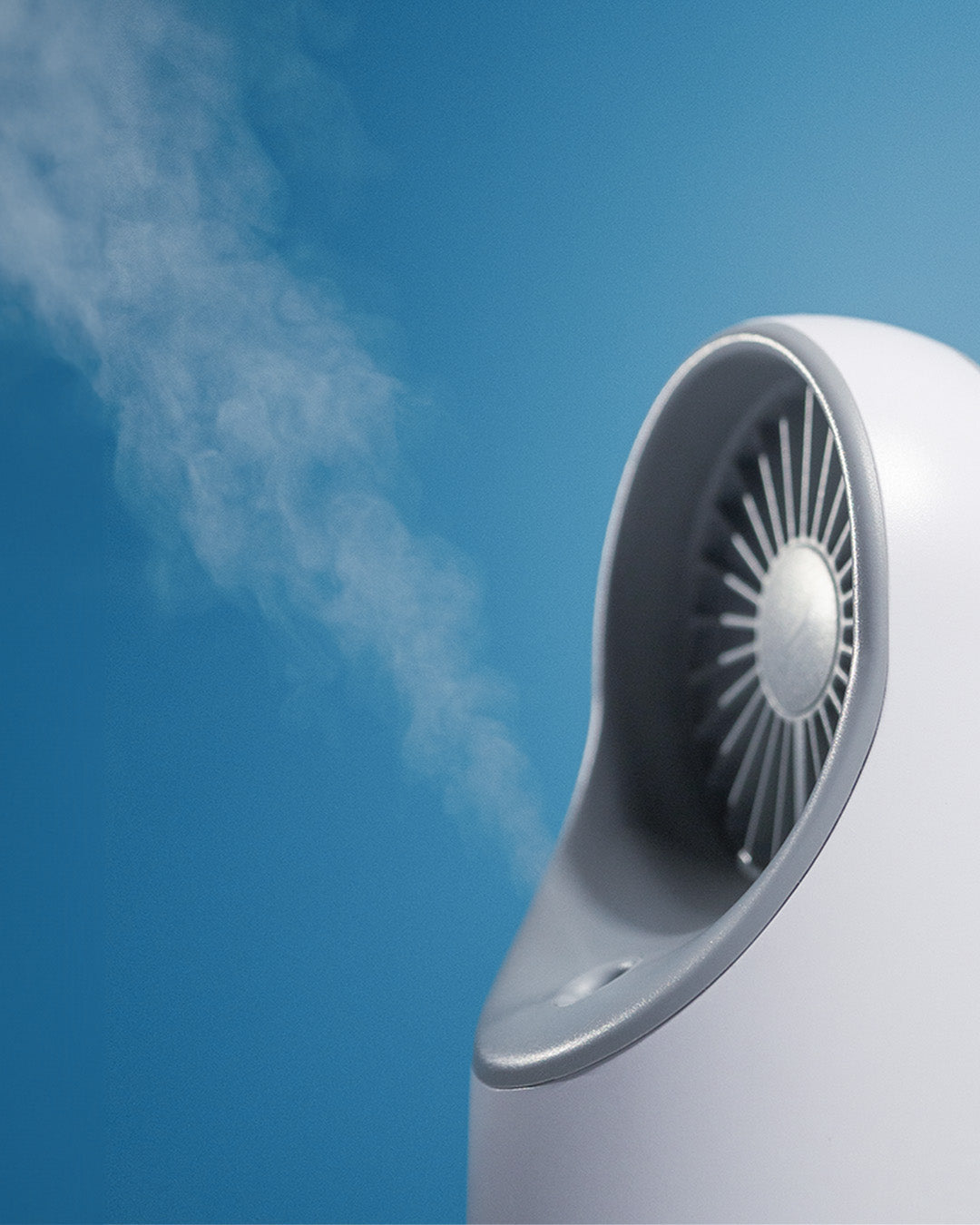 White mini fan humidifier